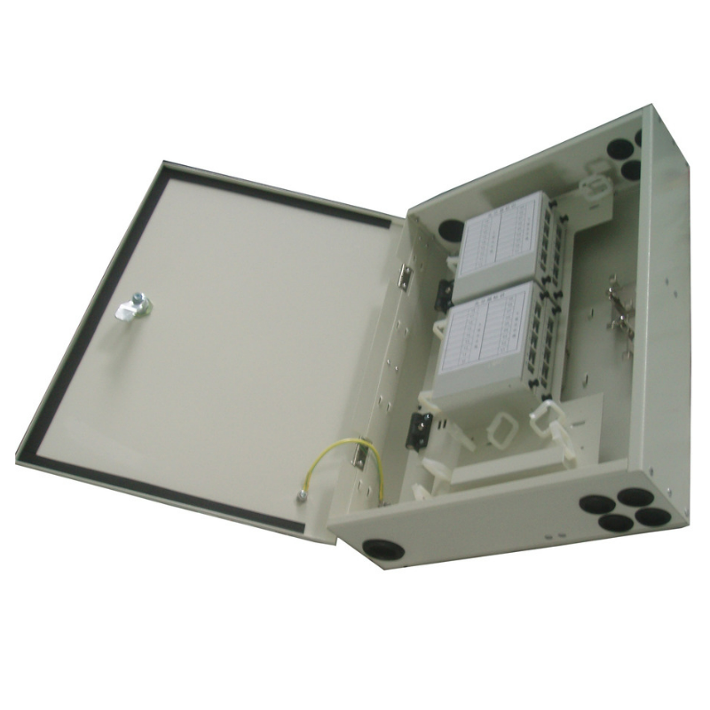 La boîte de distribution à fibre optique de moyenne et petite capacité d'Hiphotonics est un dispositif de pointe qui facilite l'envoi de câbles à fibre optique vers différentes parties d'un réseau. Le produit est livré avec une carte de montage d'adaptateur à 6 cœurs qui vous permet de le configurer de différentes manières et de l'installer rapidement. Vous pouvez rapidement ouvrir le couvercle supérieur pendant qu'il fonctionne, et vous pouvez retirer tout le plateau d'épissage pour un accès facile. La boîte peut également contenir des modules à valeur ajoutée, ce qui la rend bonne pour l'utilisation de la télévision par câble. Le produit peut être modifié pour répondre aux besoins des clients en termes de matériaux et de paramètres, et il a passé des tests de fiabilité.
<p>Caractéristiques de conception:<br /> </p>
<p>La boîte de distribution de fibre optique de moyenne et petite capacité est conçue pour fonctionner bien et être facile à utiliser. Certains de ses aspects de conception sont:</p>
<p>1. Carte de montage d'adaptateur à 6 noyaux: La boîte est équipée d'une carte de montage d'adaptateur à 6 noyaux qui permet une configuration flexible et une installation rapide. Cette fonctionnalité facilite l'installation et la gestion des câbles à fibre optique.</p>
<p>2. Facile à utiliser: Le couvercle supérieur du plateau d'épissage peut être facilement ouvert pour assurer un accès facile pendant l'opération. L'ensemble du plateau peut également être enlevé pour une maintenance rapide et facile.</p>
<p>3. Unités de module à valeur ajoutée: La boîte soutient l'installation d'unités de module à valeur ajoutée, ce qui le rend adapté aux applications de télévision par câble.</p>
<p>4. Personnalisable: Le produit est personnalisable pour répondre aux exigences matérielles et de paramètres des clients. Cela garantit que les clients obtiennent un produit qui répond à leurs besoins spécifiques.</p>
<p>5. fiable: le produit a subi des tests de fiabilité pour s'assurer qu'il fournit des performances fiables sur le terrain.</p>
<p> <br /> </p>